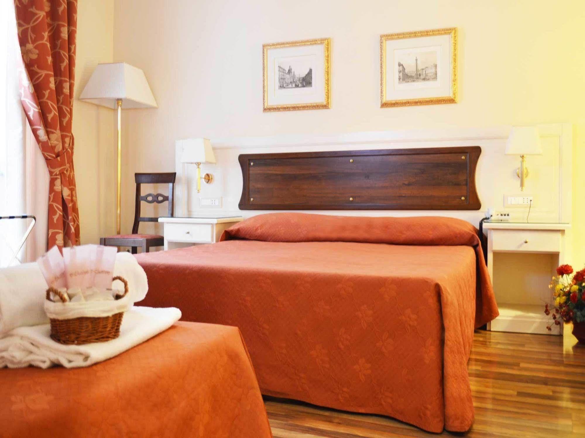 Bed and Breakfast Residenza Domiziano Рим Экстерьер фото